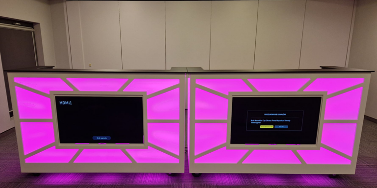 Bufety i skrzynki drewniane